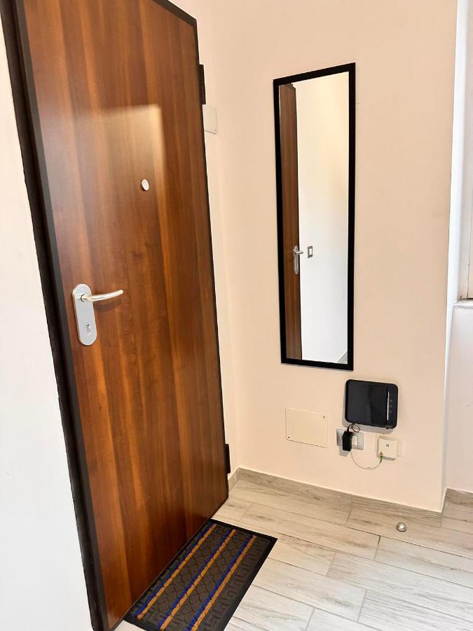 Airport Al Volo B&B CTA Exterior foto